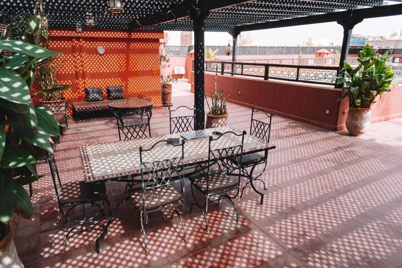 Equity Point Marrakech Hostel มาร์ราเกช ภายนอก รูปภาพ
