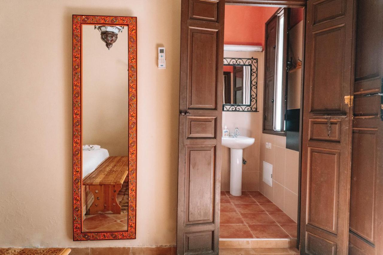 Equity Point Marrakech Hostel มาร์ราเกช ภายนอก รูปภาพ