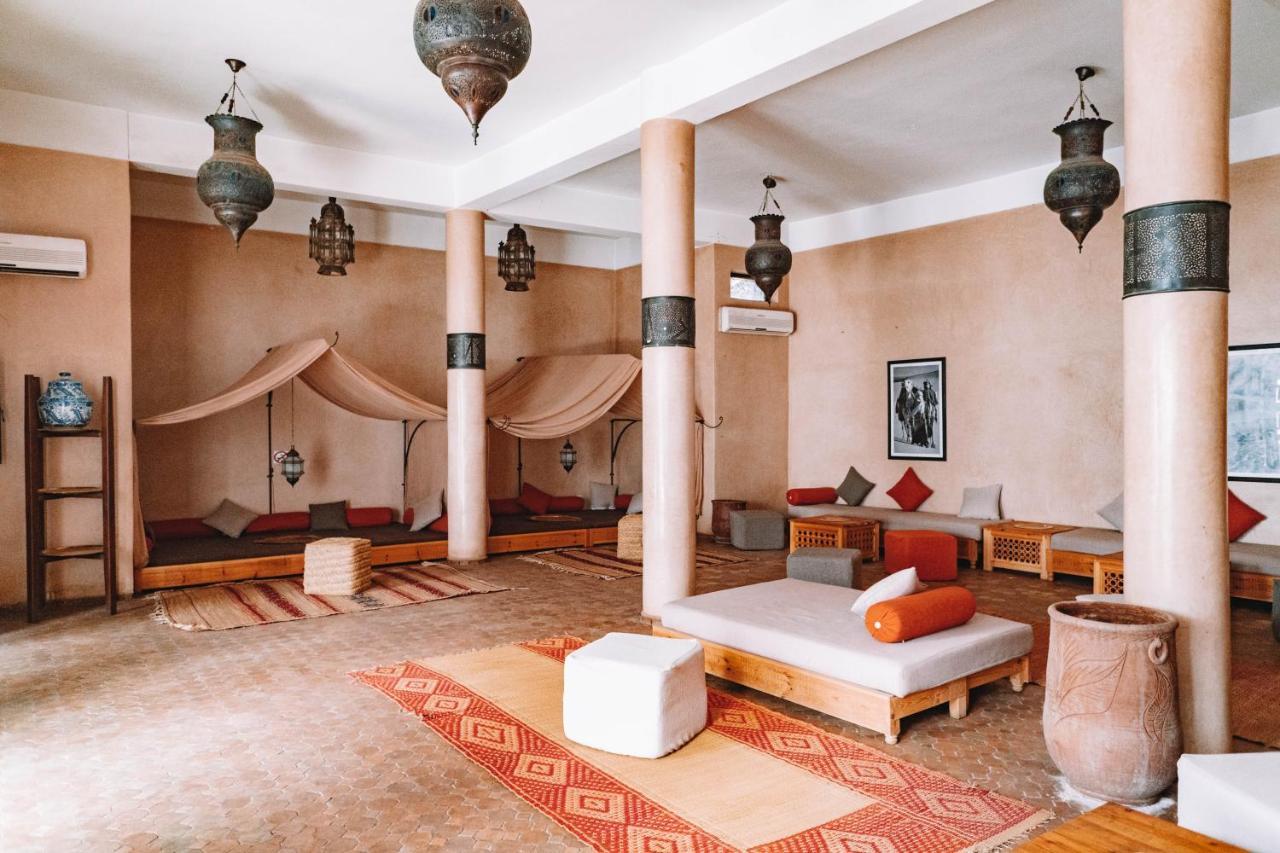 Equity Point Marrakech Hostel มาร์ราเกช ภายนอก รูปภาพ