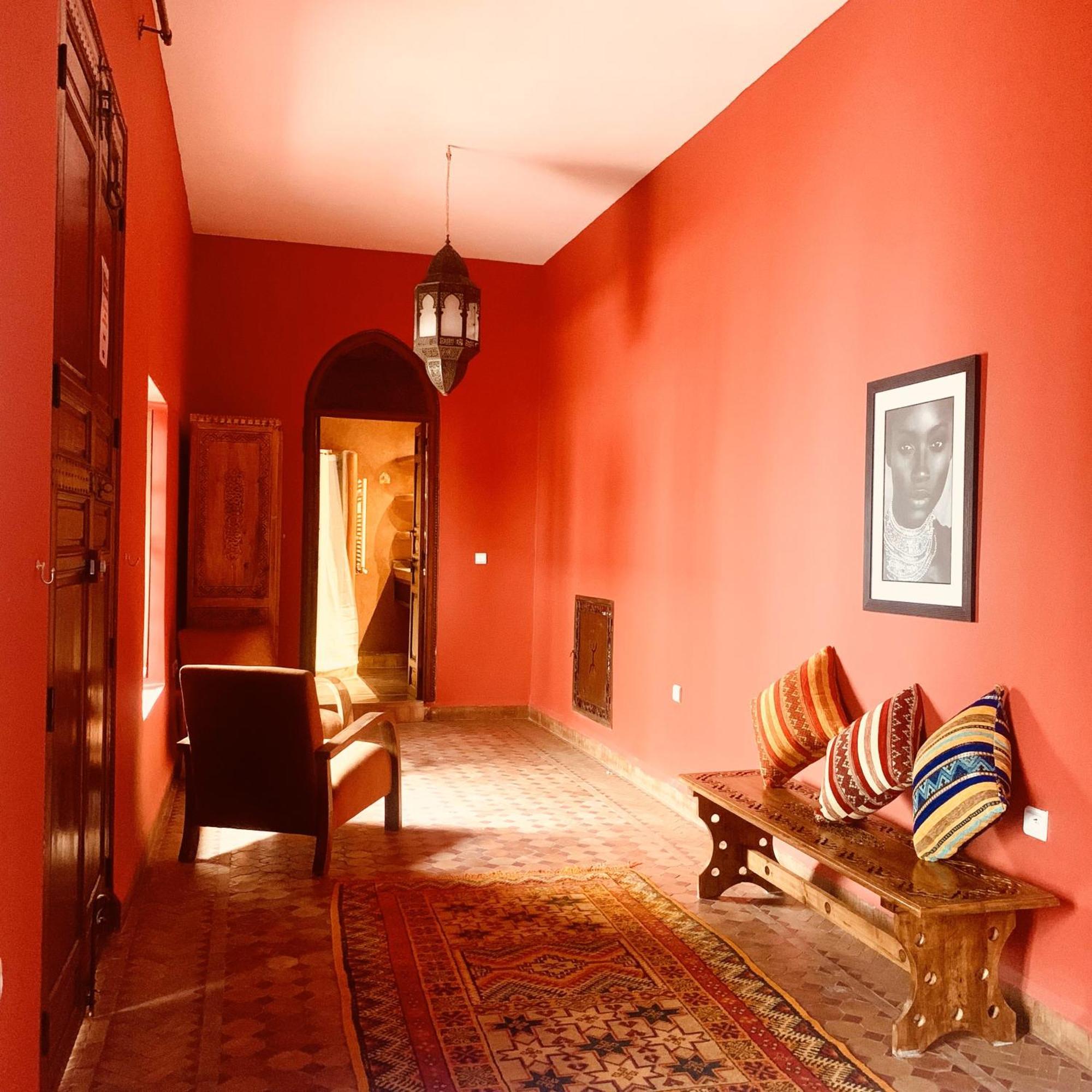 Equity Point Marrakech Hostel มาร์ราเกช ภายนอก รูปภาพ
