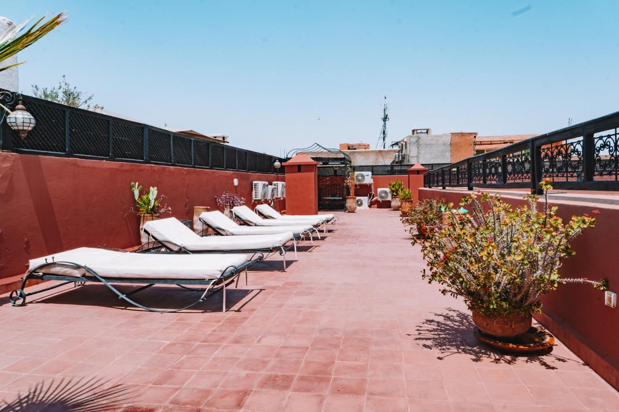Equity Point Marrakech Hostel มาร์ราเกช ภายนอก รูปภาพ