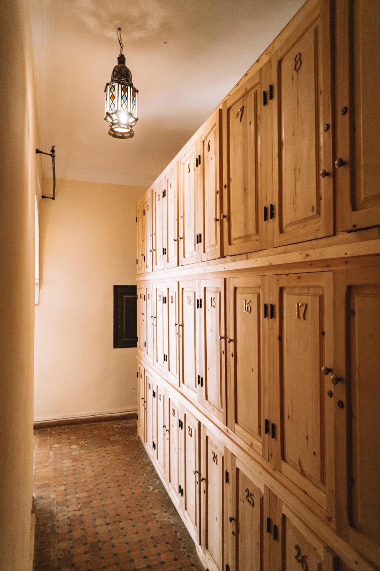 Equity Point Marrakech Hostel มาร์ราเกช ภายนอก รูปภาพ